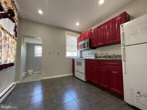 5748 N 7th St in Philadelphia, PA - Building Photo - Building Photo