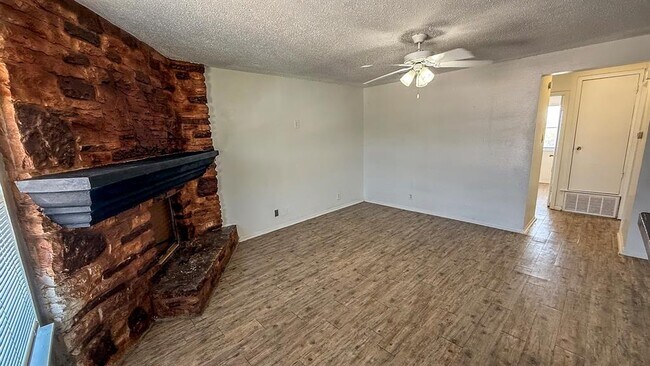 501 Hardin Ct in Austin, TX - Building Photo - Building Photo