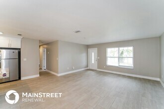 5666 Orpha St in North Port, FL - Building Photo - Building Photo