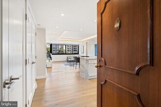 2510 Virginia Ave NW in Washington, DC - Foto de edificio - Building Photo