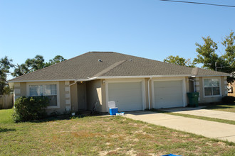 3209-3211 Fernwood Dr in Gulf Breeze, FL - Building Photo - Building Photo