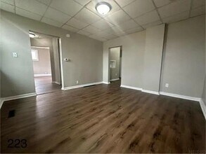 227 Allen St in Waterloo, IA - Building Photo - Building Photo