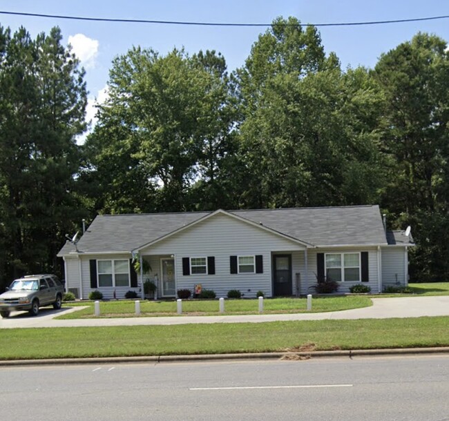 1905 Lincolnton Hwy, Unit B