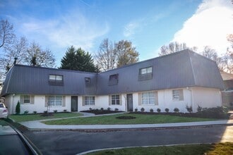 100 Burdine Rd in Greenville, SC - Building Photo - Building Photo