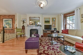 125 Pembroke St, Unit B in Boston, MA - Building Photo - Building Photo