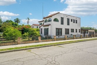 3098 N Arrowhead Ave in San Bernardino, CA - Building Photo - Building Photo
