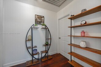1714 Costado St in Coral Gables, FL - Foto de edificio - Building Photo