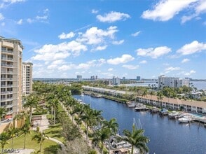 3426 Hancock Bridge Pkwy in North Fort Myers, FL - Foto de edificio - Building Photo