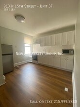913 N 15th St in Philadelphia, PA - Building Photo - Building Photo