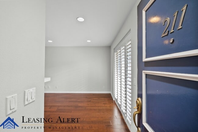 26914 Rainbow Glen Dr in Santa Clarita, CA - Building Photo - Building Photo