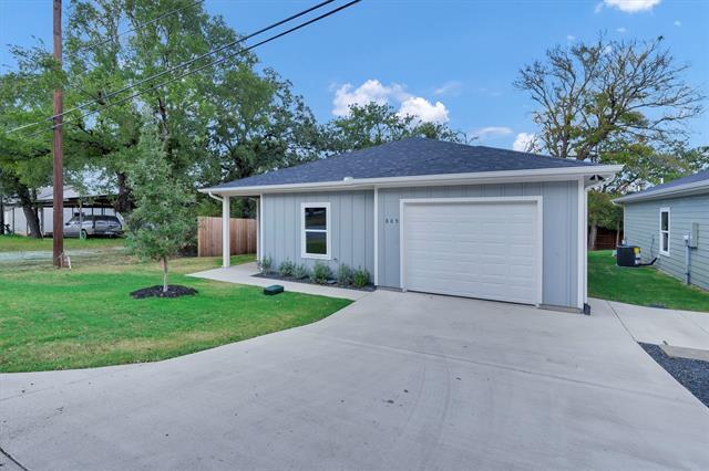 805 Branding Iron Trail in Granbury, TX - Building Photo - Building Photo