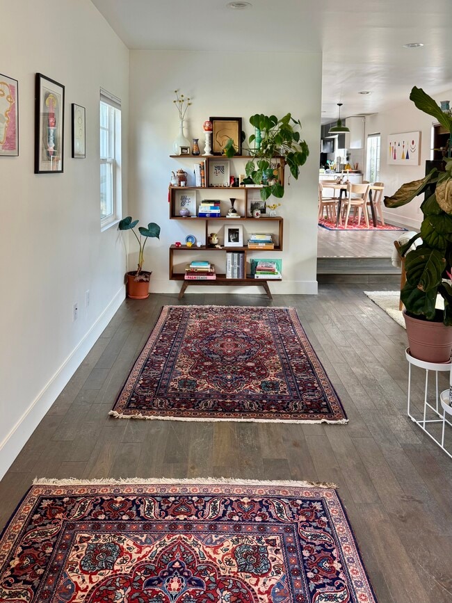 2127 Kent St in Los Angeles, CA - Foto de edificio - Building Photo