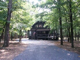 281 Walden Rd in Hedgesville, WV - Building Photo