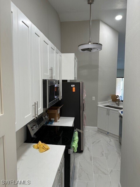 property at 400 Valley Stream Dr