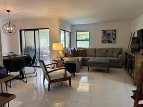 12455 SW 93rd Terrace in Miami, FL - Building Photo - Building Photo