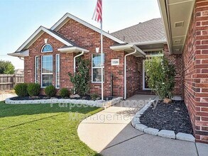 7320 Stinchcomb Dr in Oklahoma City, OK - Building Photo - Building Photo