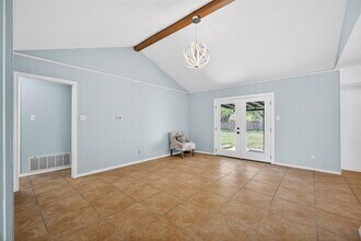 10004 Woodhaven Dr in Austin, TX - Building Photo - Building Photo