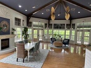 13012 Arbor Isle Dr in Temple Terrace, FL - Building Photo - Building Photo