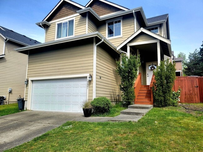 property at 19601 Rosebud Pl NE
