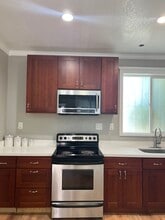 3137 Larchmont Ln in San Pablo, CA - Foto de edificio - Building Photo