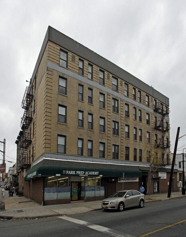 519 Central Ave in Jersey City, NJ - Building Photo - Building Photo