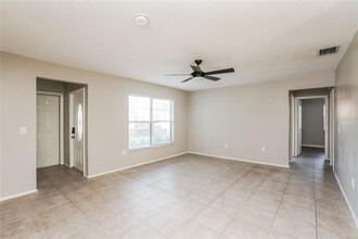 7357 Claries Dr in Sarasota, FL - Building Photo - Building Photo