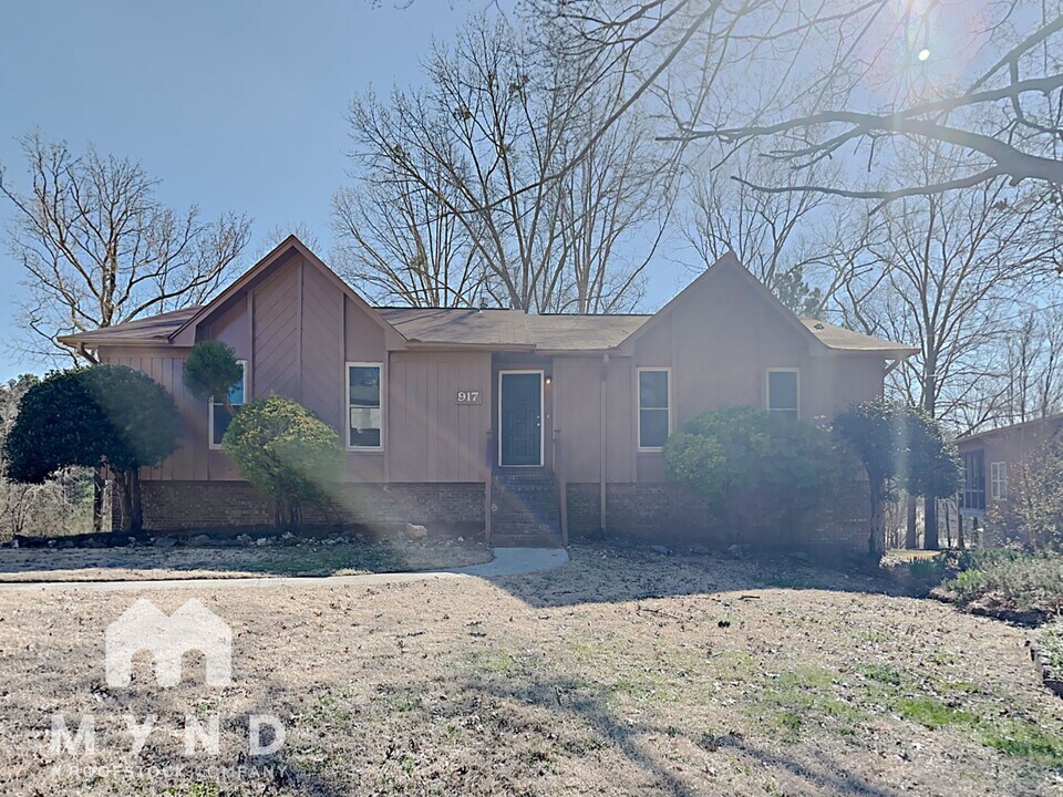 917 Keystone Cir in Birmingham, AL - Building Photo