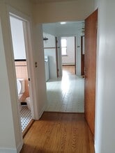 2029 N 73rd Ct, Unit 2N in Elmwood Park, IL - Foto de edificio - Building Photo