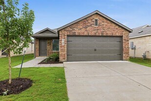 2148 James St in Joshua, TX - Building Photo