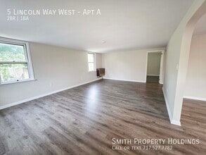 5 Lincoln Way W in New Oxford, PA - Building Photo - Building Photo