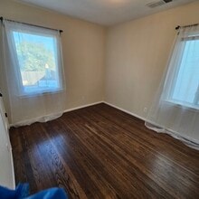 412 Elm Ave in San Bruno, CA - Building Photo - Building Photo