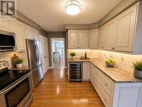 48 Carsbrooke Rd in Toronto, ON - Building Photo - Building Photo