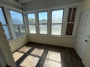 1311 W Cornelia Ave, Unit #3 in Chicago, IL - Building Photo - Building Photo