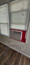 1007 N Scott Ave in Belton, MO - Building Photo - Building Photo