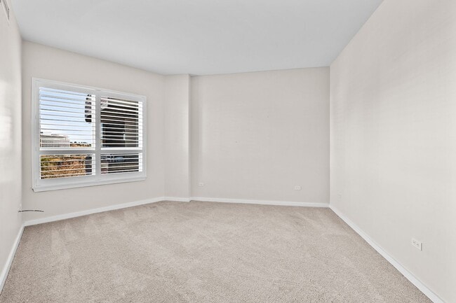 property at 4875 S Monaco St