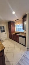 3805 NW 50th St in Gainesville, FL - Foto de edificio - Building Photo
