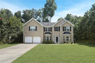 5296 Lexmark Cir in Atlanta, GA - Building Photo