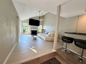 4503 Medinah Pl in Bellaire, TX - Building Photo - Building Photo