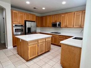 525 Avenida Ortega in San Marcos, CA - Building Photo - Building Photo