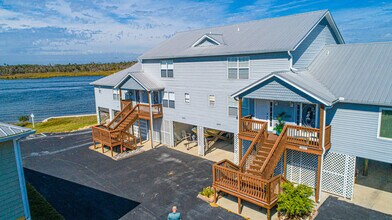 2853 N Rivers Edge Blvd in Crystal River, FL - Building Photo - Building Photo