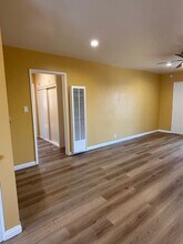 735 Cedar Ave, Unit 14 in Long Beach, CA - Building Photo - Building Photo