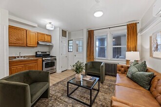 1500 Ridge Pl SE in Washington, DC - Foto de edificio - Building Photo