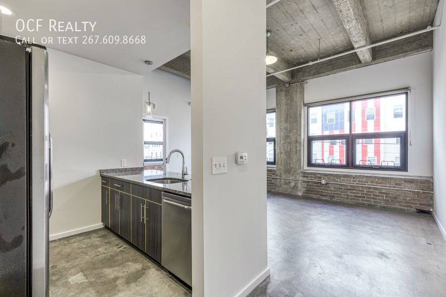 4800 Brown St in Philadelphia, PA - Building Photo