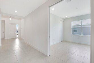 13439 SW River Rock Rd in Port St. Lucie, FL - Building Photo - Building Photo