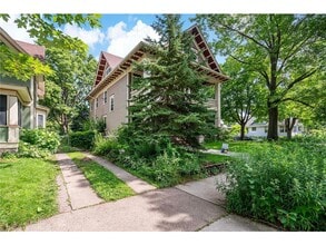1225 Hague Ave in St. Paul, MN - Building Photo - Building Photo