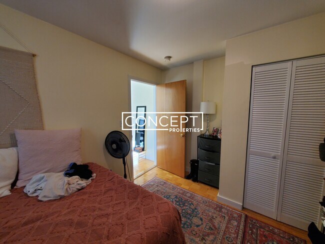 224 Hanover St, Unit 18 in Boston, MA - Foto de edificio - Building Photo