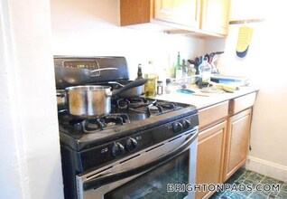 40 Orchard Rd in Brookline, MA - Building Photo - Building Photo