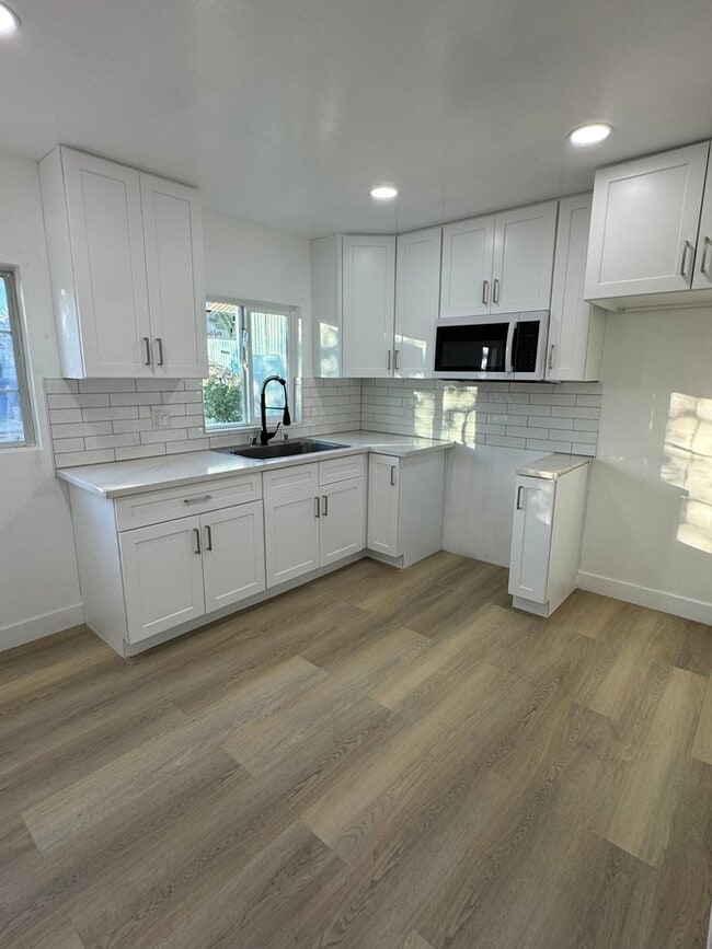 1003 Clement St in Los Angeles, CA - Building Photo - Building Photo