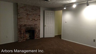 5523 Ellsworth Ave-Unit -Apt 2C in Pittsburgh, PA - Building Photo - Building Photo