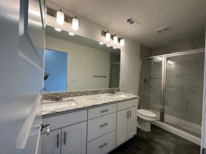 5812 W Greens Chapel Rd in Fayetteville, AR - Building Photo - Building Photo